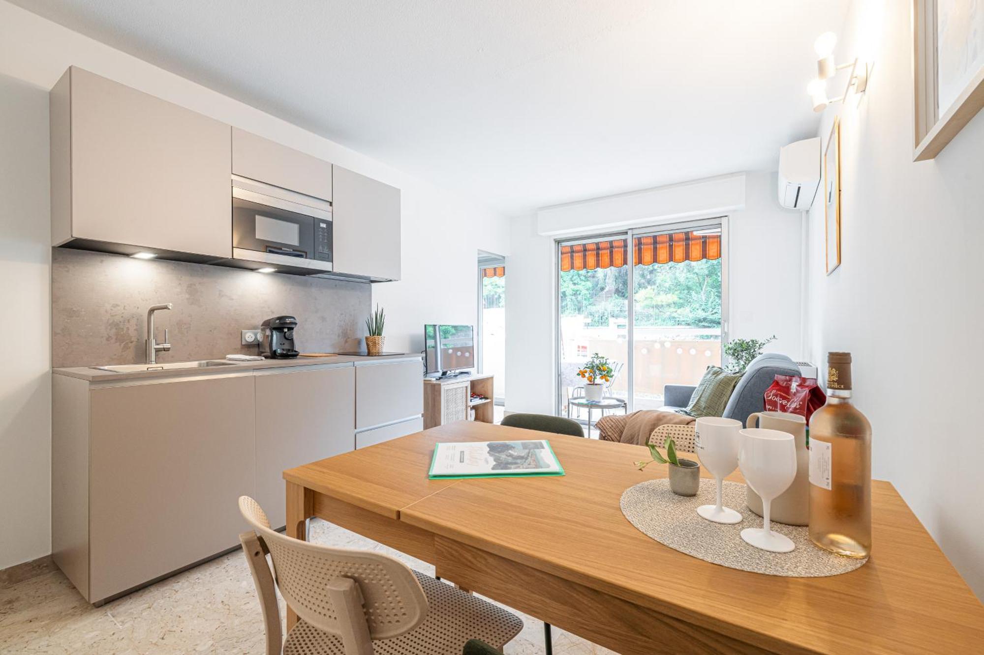 Appartement 2P Renove Avec Terrasse Au Port De Nizza Kültér fotó
